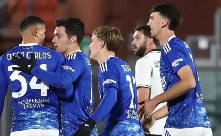 意甲聯賽守門員_意甲非意大利球隊_科莫_法布雷加斯改造意甲_意甲全球化趨勢_科莫逆轉羅馬_意甲前四無本土球員_意甲成績與傳統沖突_意甲足球文化全球化_意甲