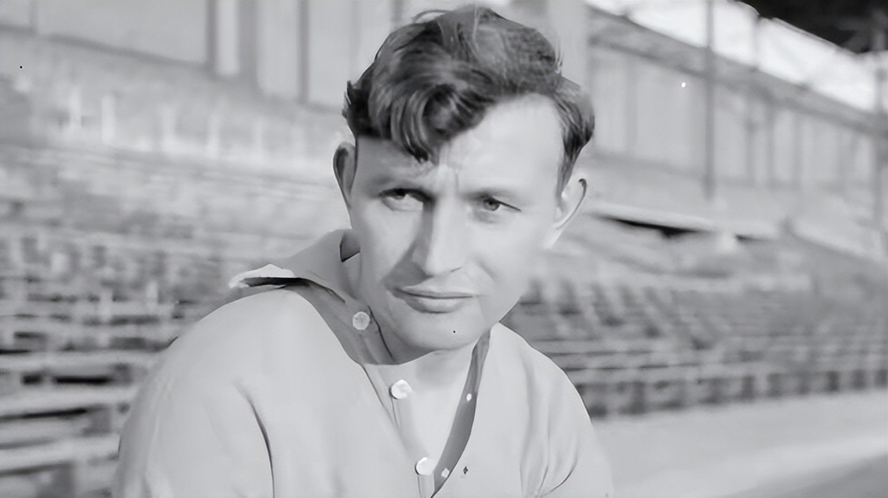 世界足壇歷史射手榜排名_足球史上進球最多的十位球員_世界杯歷史射手王