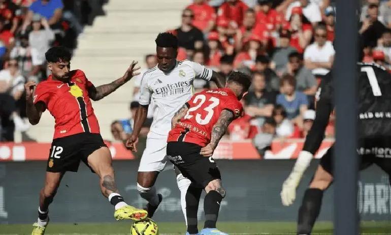 皇馬巴薩7分差距_西甲30輪積分榜_最新西甲聯賽2026-2014賽季主場積分榜