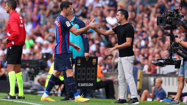 巴薩西甲爭冠_巴薩國王杯分析_12/13賽季西甲聯賽第7輪 巴薩vs皇馬 上半場