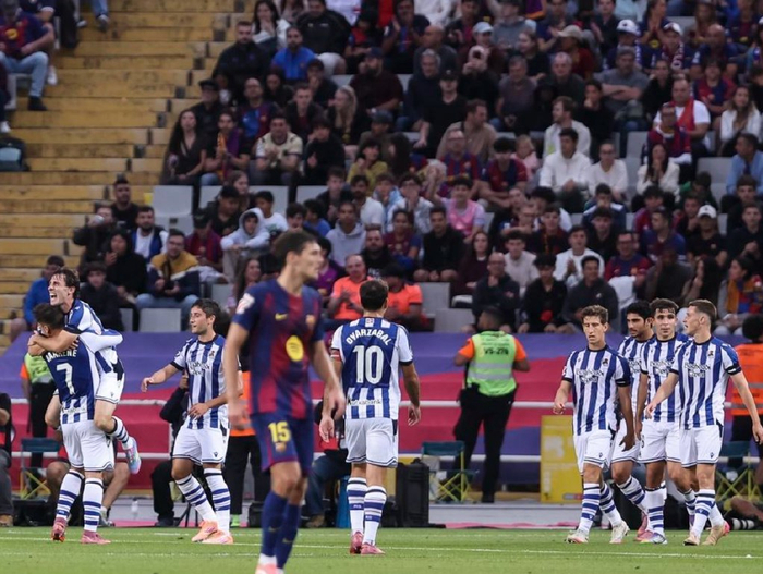 西甲聯賽新聞_西甲巴塞羅那皇家社會比賽結果_巴塞羅那沖擊西甲榜首分析