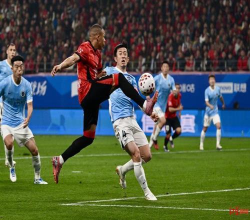 成都蓉城主場揭幕戰5比1大勝深圳新鵬城_2026年中超聯賽開幕式_2026賽季中超聯賽開幕式成都鳳凰山