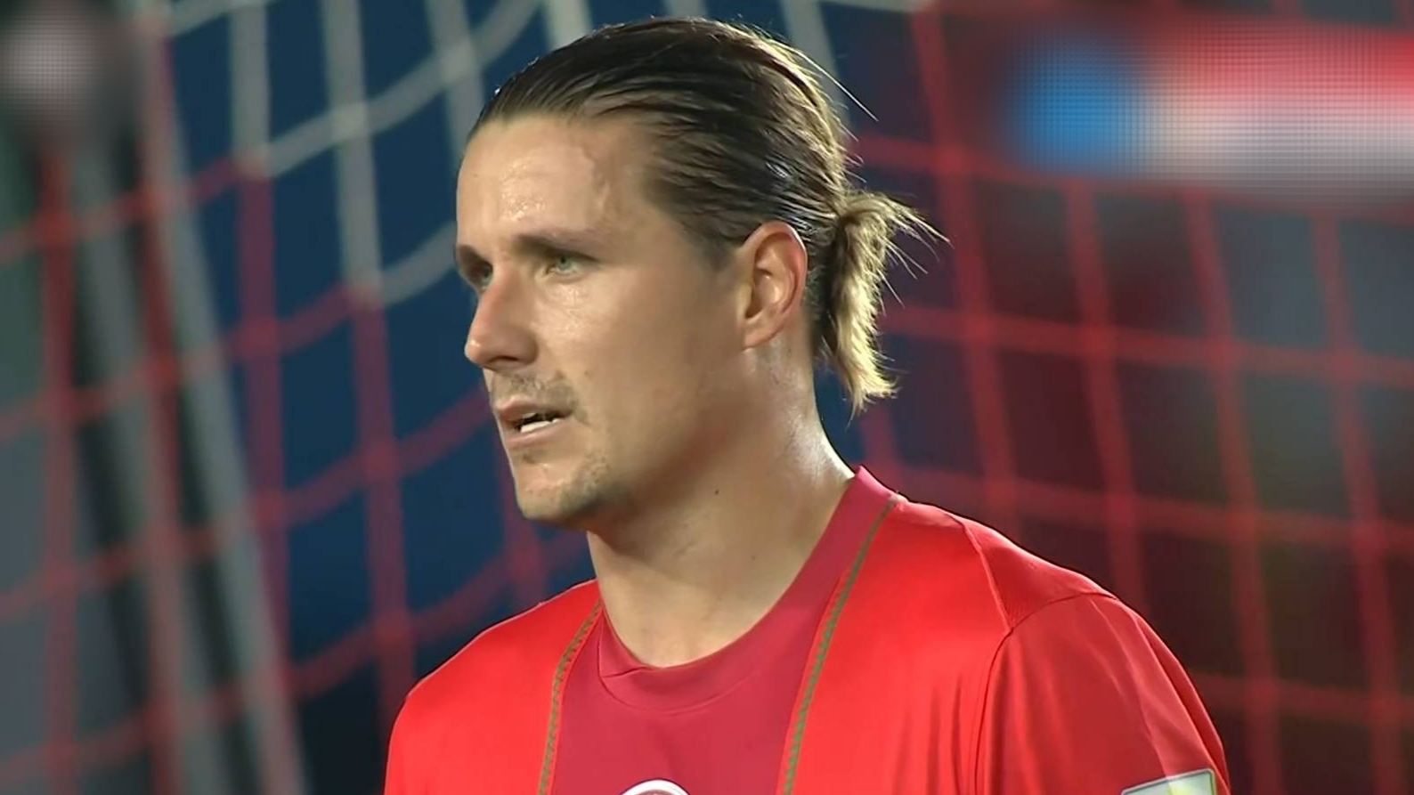 中超第四輪山東泰山1-0河南卡扎進球_泰山結束兩連敗海港1球憾負申花德比失利_中超聯賽比分榜