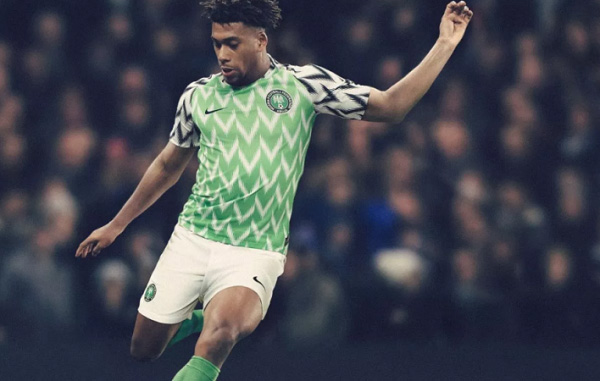 耐克阿迪世界杯歷史_阿迪達斯復古球衣_世界杯球衣設計