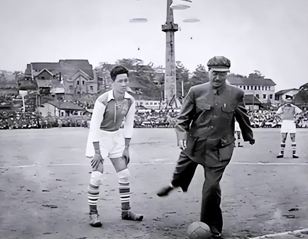 國足世界杯歷史_賀龍與中國足球_中國足球歷史