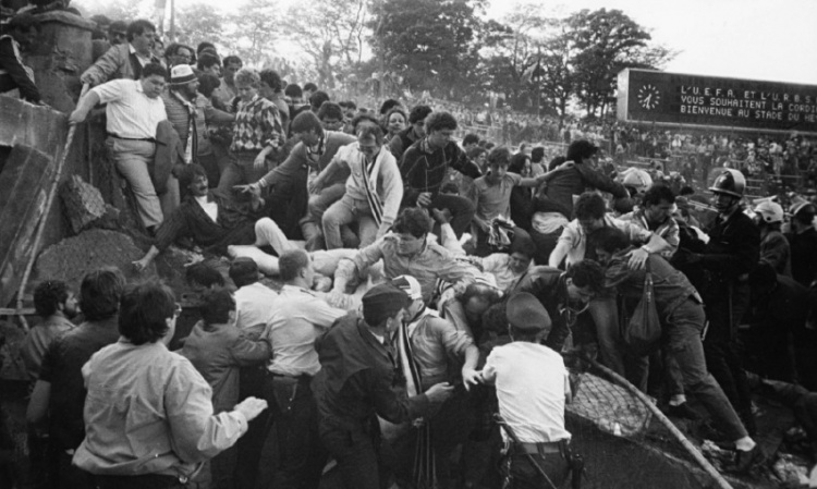 意大利足球世界杯缺席_意大利足球百年低谷_荷蘭世界杯歷史成績