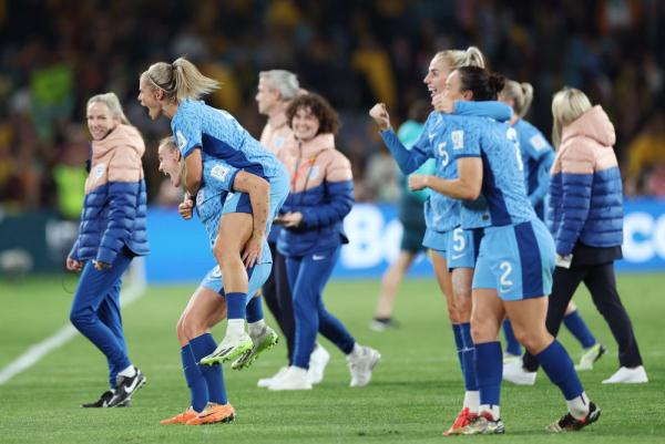 女足世界杯丨聯賽為本，英格蘭做到了——女足世界杯告訴“鏗鏘玫瑰”