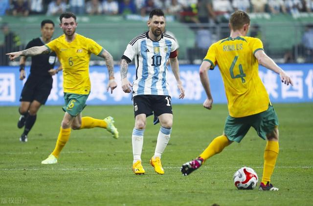 130秒!梅西任意球造世界杯歷史最快烏龍_世界杯阿根廷VS澳大利亞 梅西最快進球 職業生涯紀錄