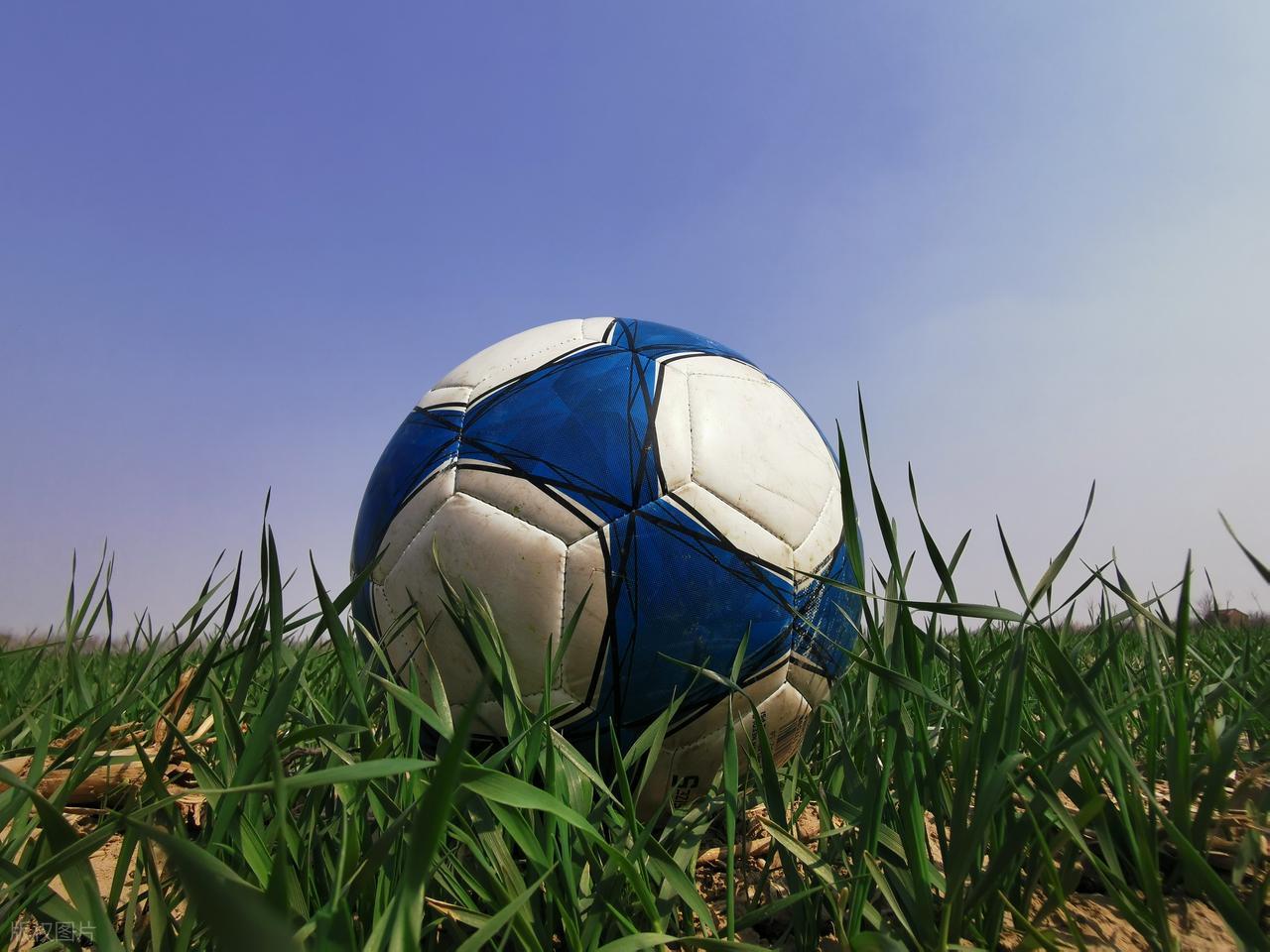 英超聯(lián)賽_英超爭冠格局現(xiàn)狀_曼城阿森納積分對(duì)比