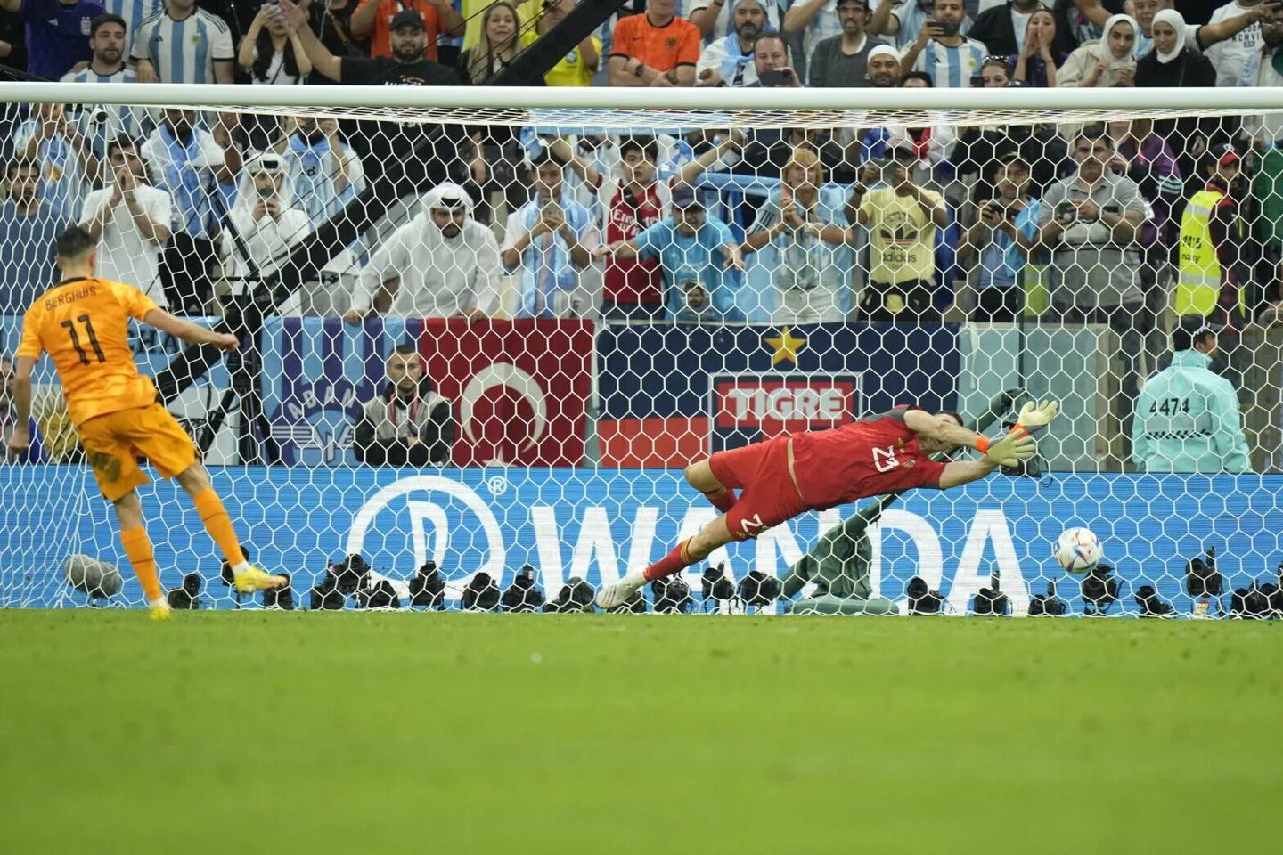 荷蘭足球歷史_荷蘭世界杯決賽失利分析_荷蘭世界杯歷史戰績