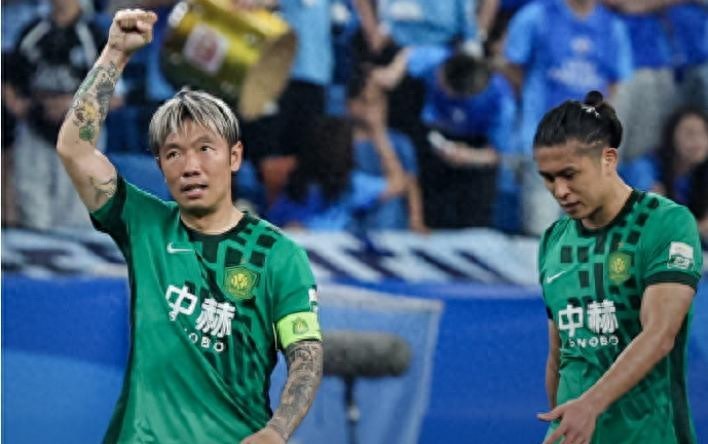 隨著申花2-0+英博1-0，中超最新排名：前3穩(wěn)如泰山 海港逼近降級區(qū)