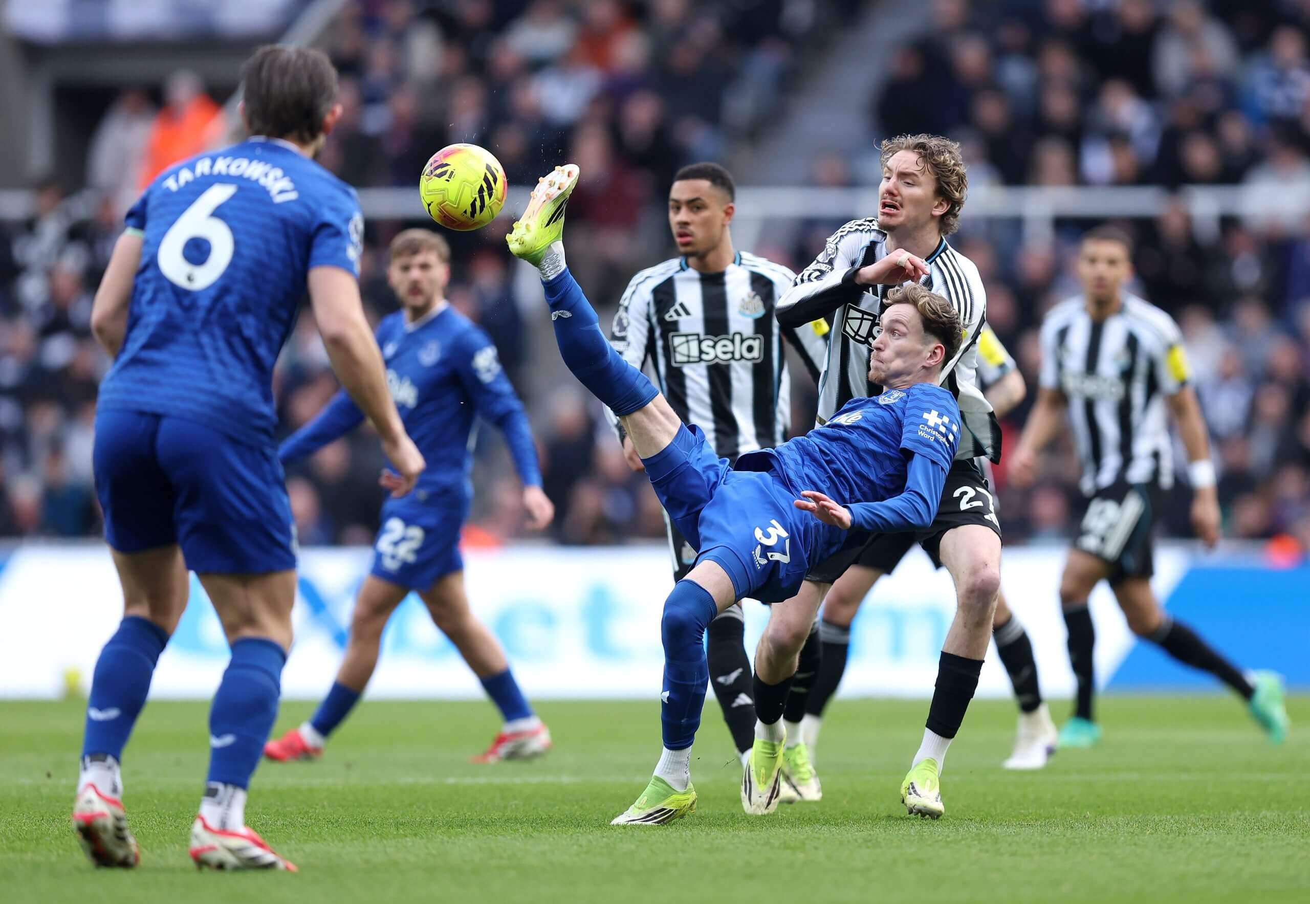 詹姆斯-加納 英格蘭隊成長歷程_世界杯加納隊歷史數ju_詹姆斯-加納 曼聯青訓營發展軌跡