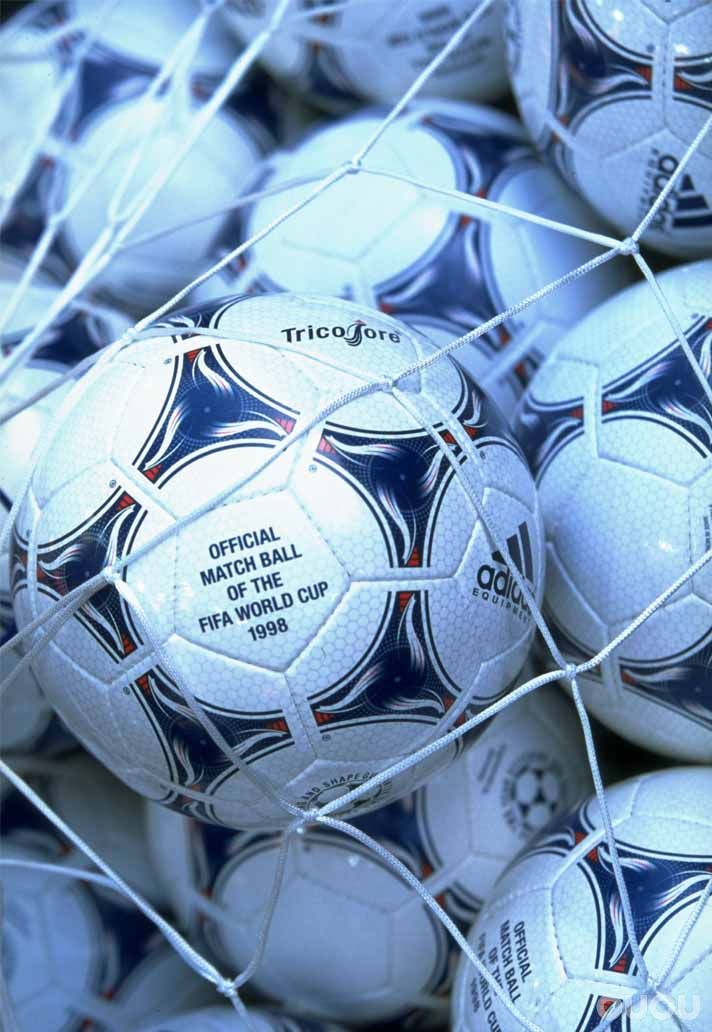 阿迪達斯世界杯比賽用球史