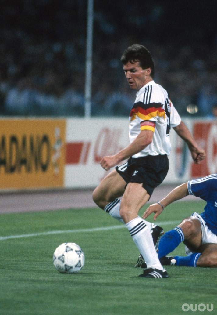 阿迪達斯世界杯比賽用球史