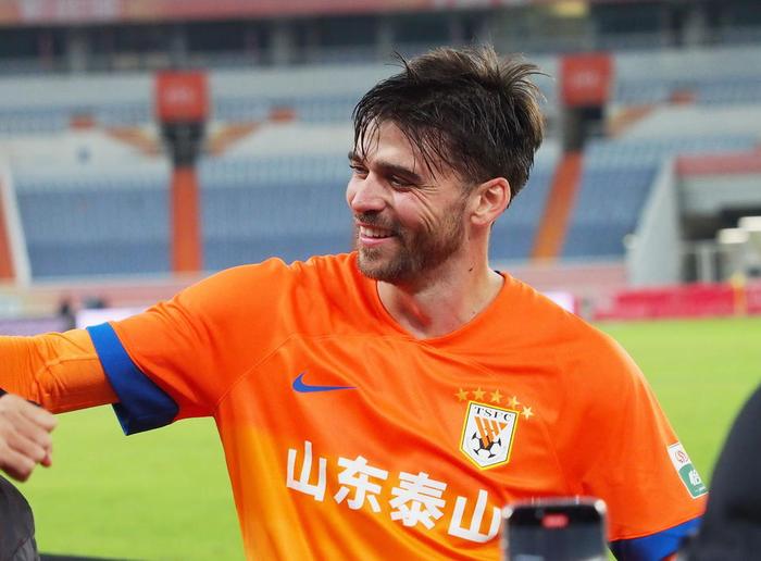 2026賽季中超聯(lián)賽山東魯能隊球員名單_山東魯能澤卡留隊_澤卡2026合約