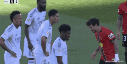 西甲聯賽30輪巴薩馬競比賽_皇馬新聞西甲聯賽騰訊育_拉什福德奧爾莫絕殺皇馬