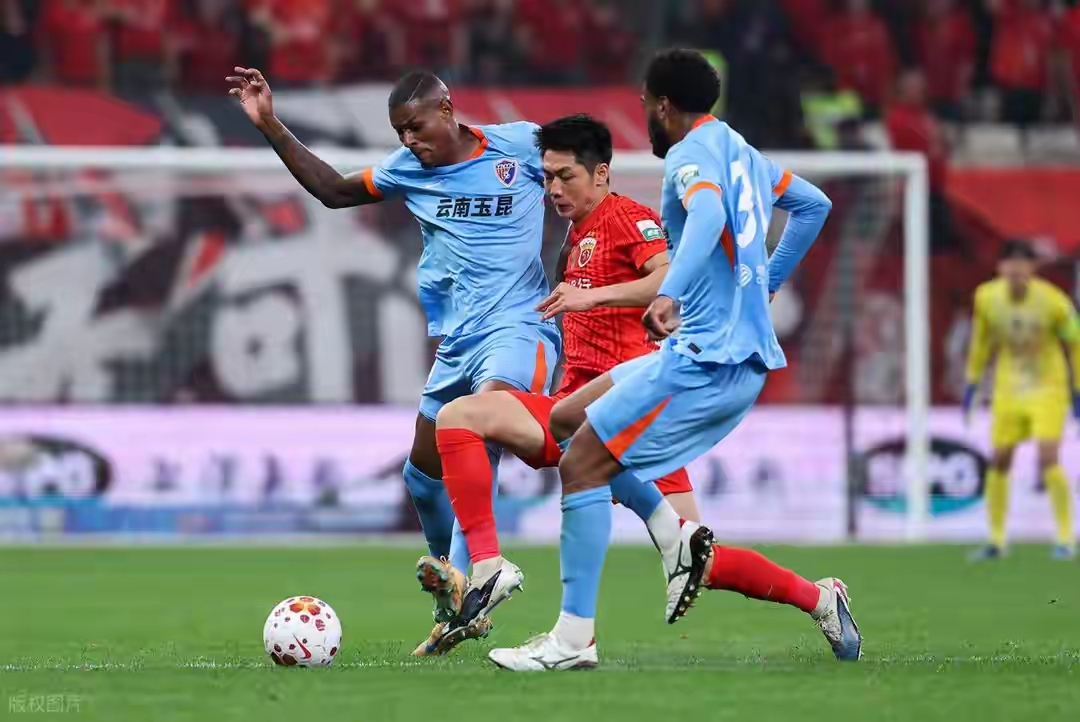 2026賽季中超聯賽 積分榜_2026年怡寶中超聯賽山東泰山上海海港比賽進程_2026年怡寶中超聯賽上海海港云南玉昆比賽結果