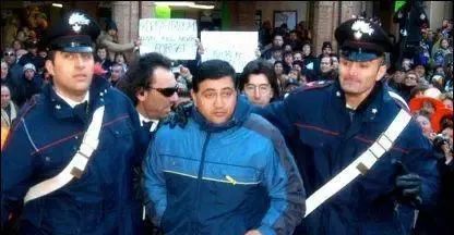 2002年韓日世界杯莫雷諾爭議判罰_意大利韓國世界杯黑哨莫雷諾_世界杯歷史十大黑哨