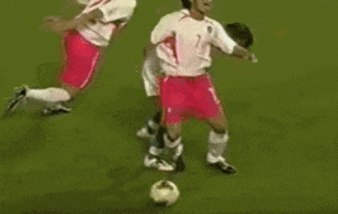 2002年韓日世界杯莫雷諾爭議判罰_世界杯歷史十大黑哨_意大利韓國世界杯黑哨莫雷諾