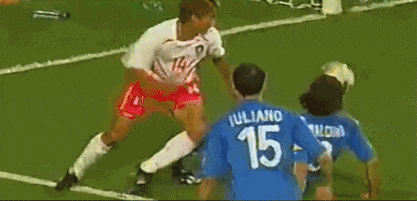 世界杯歷史十大黑哨_意大利韓國世界杯黑哨莫雷諾_2002年韓日世界杯莫雷諾爭議判罰