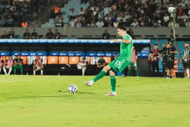 世界杯一球成名球員_一球成名的足球傳奇_世界杯歷史精彩進球前十