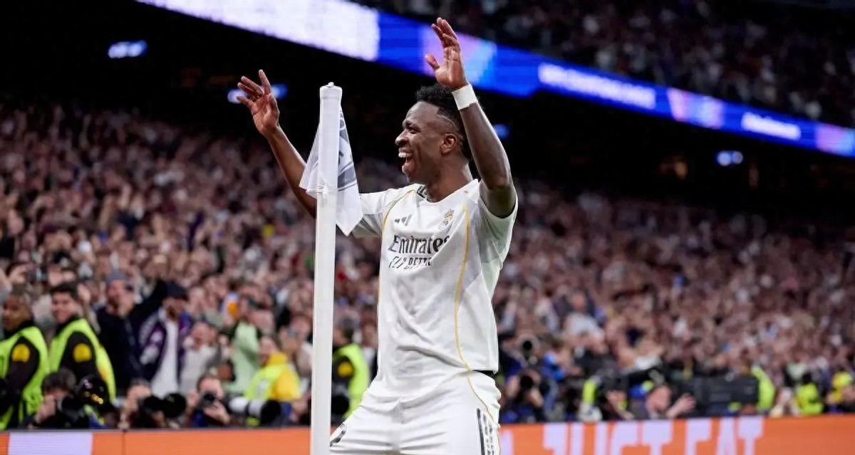 西甲聯賽獎金分配_皇馬西甲前景_連續丟球防守問題